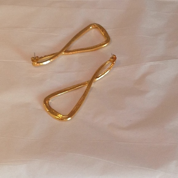 Gold Metal Post Earrings 2 1/2 " - Picture 3 of 7